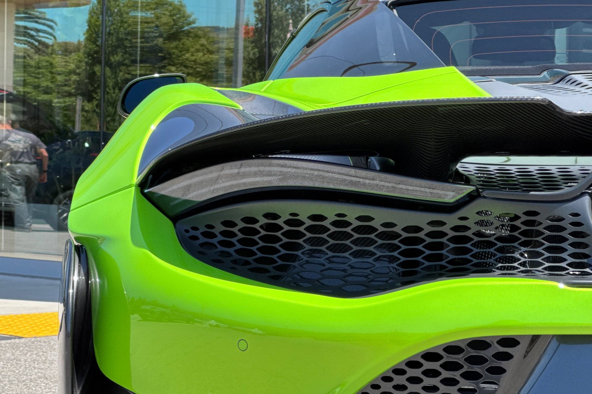 Used 2022 McLaren 765LT photo 40