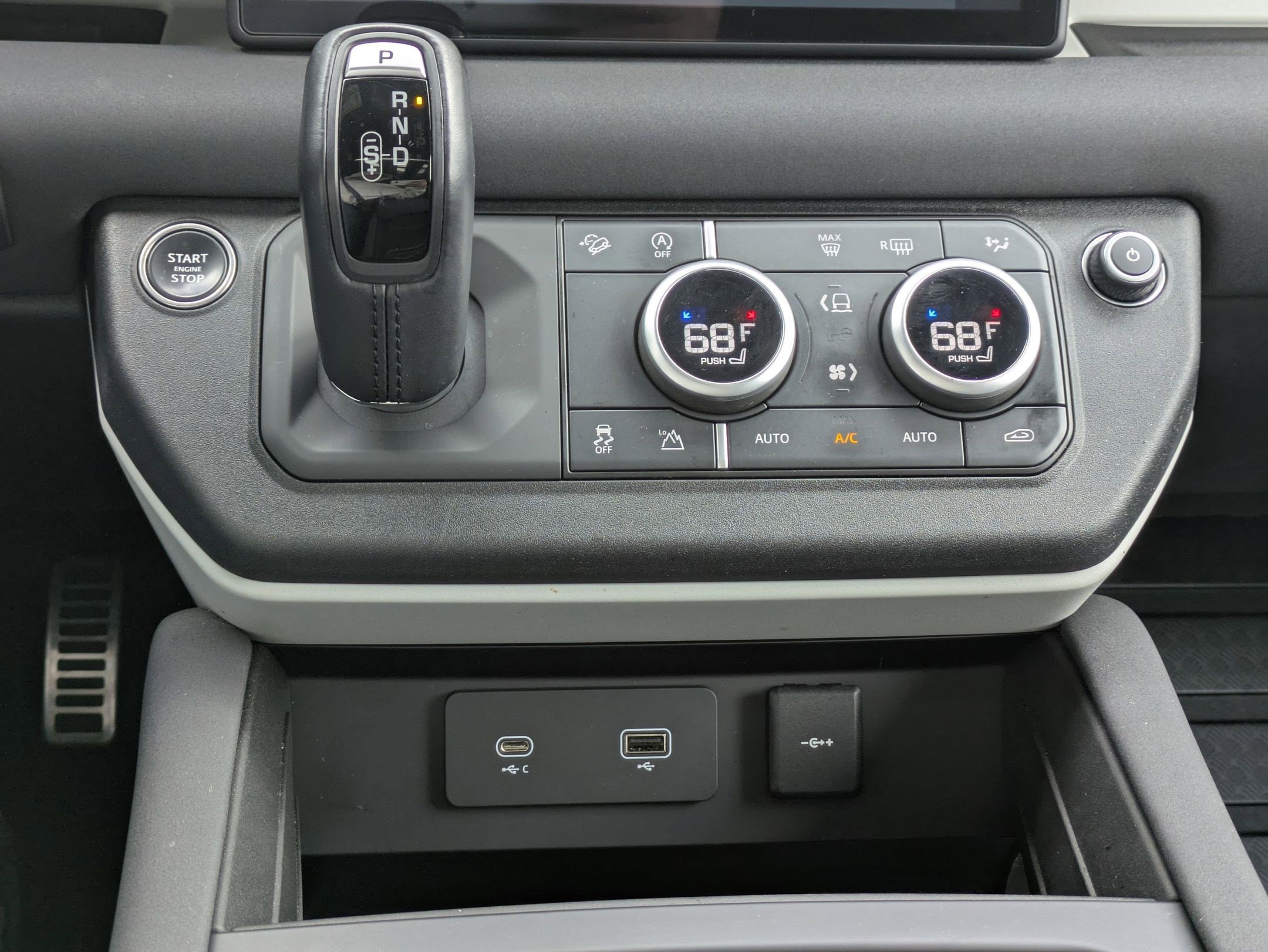 2023 Land Rover Defender 110 X-Dynamic SE