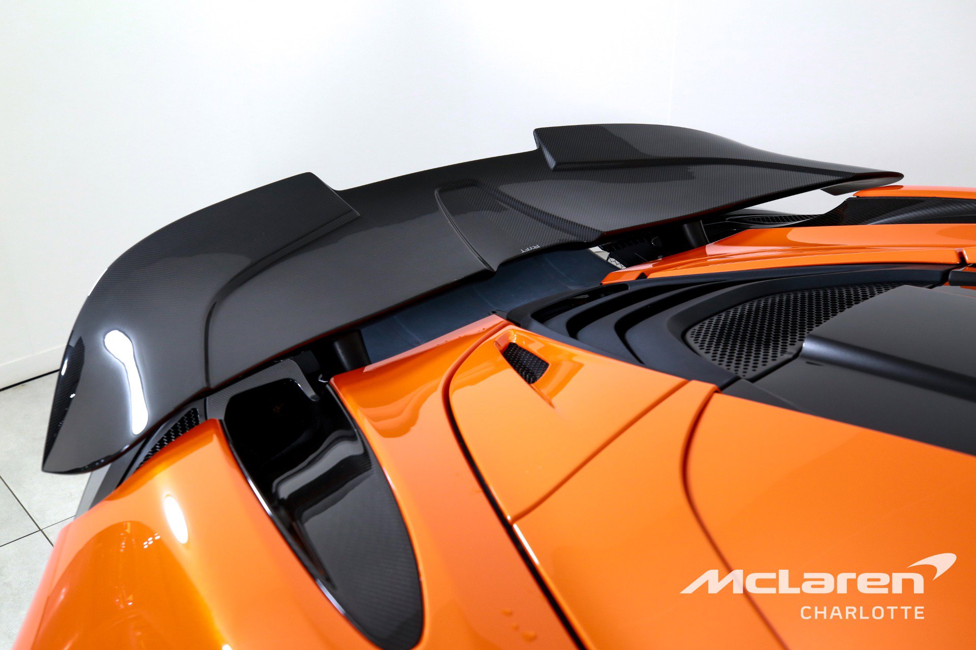 Used 2020 McLaren 720S Performance photo 30
