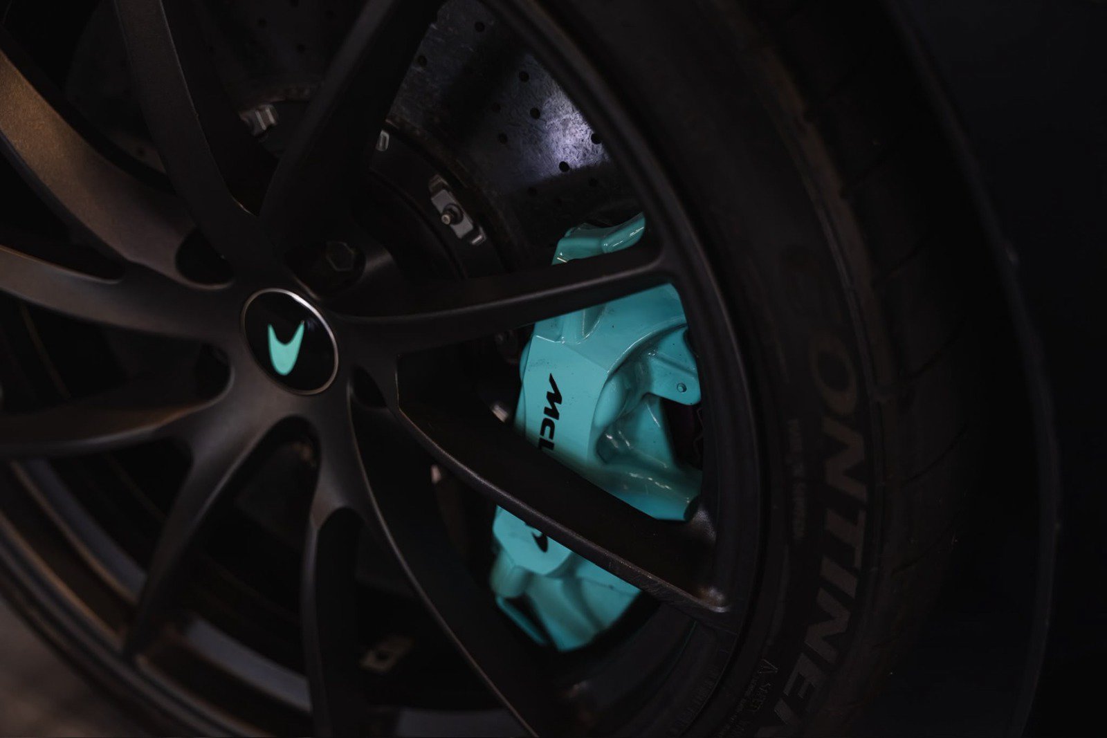 Used 2020 McLaren 720S Performance photo 24