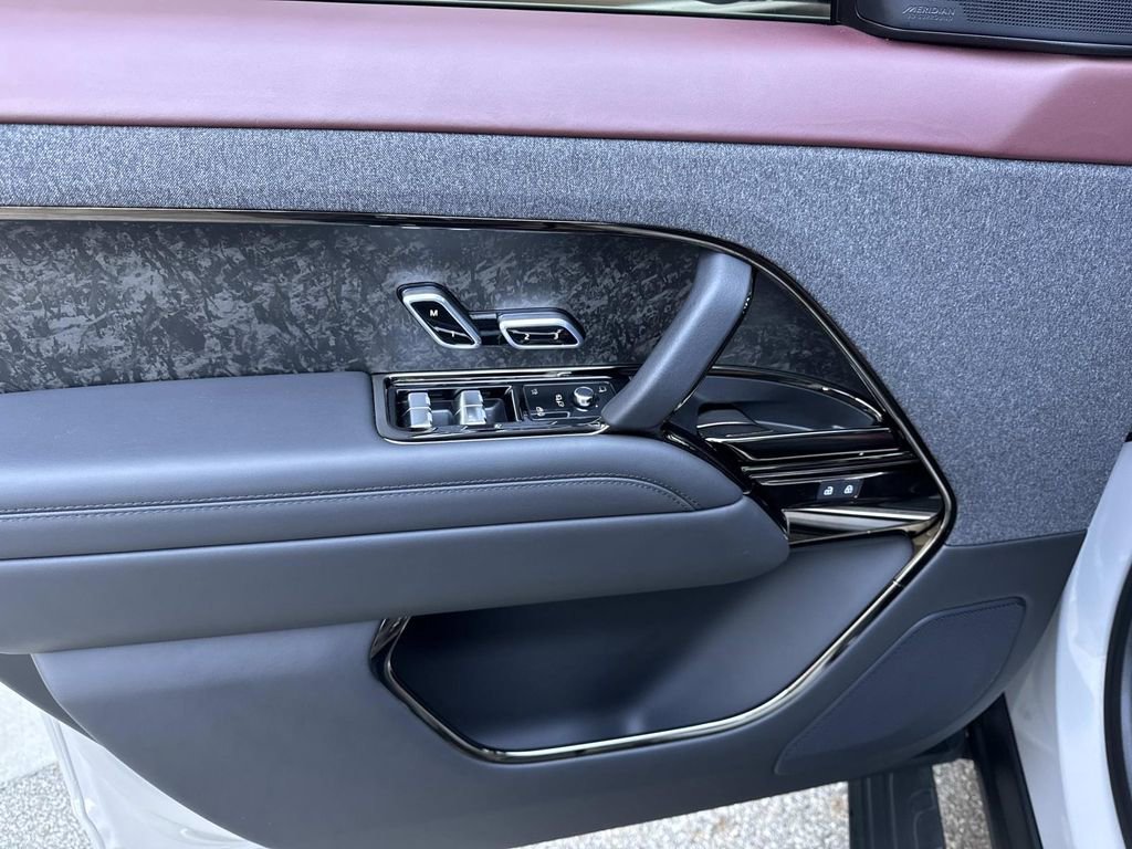 2025 Land Rover Range Rover Sport Autobiography