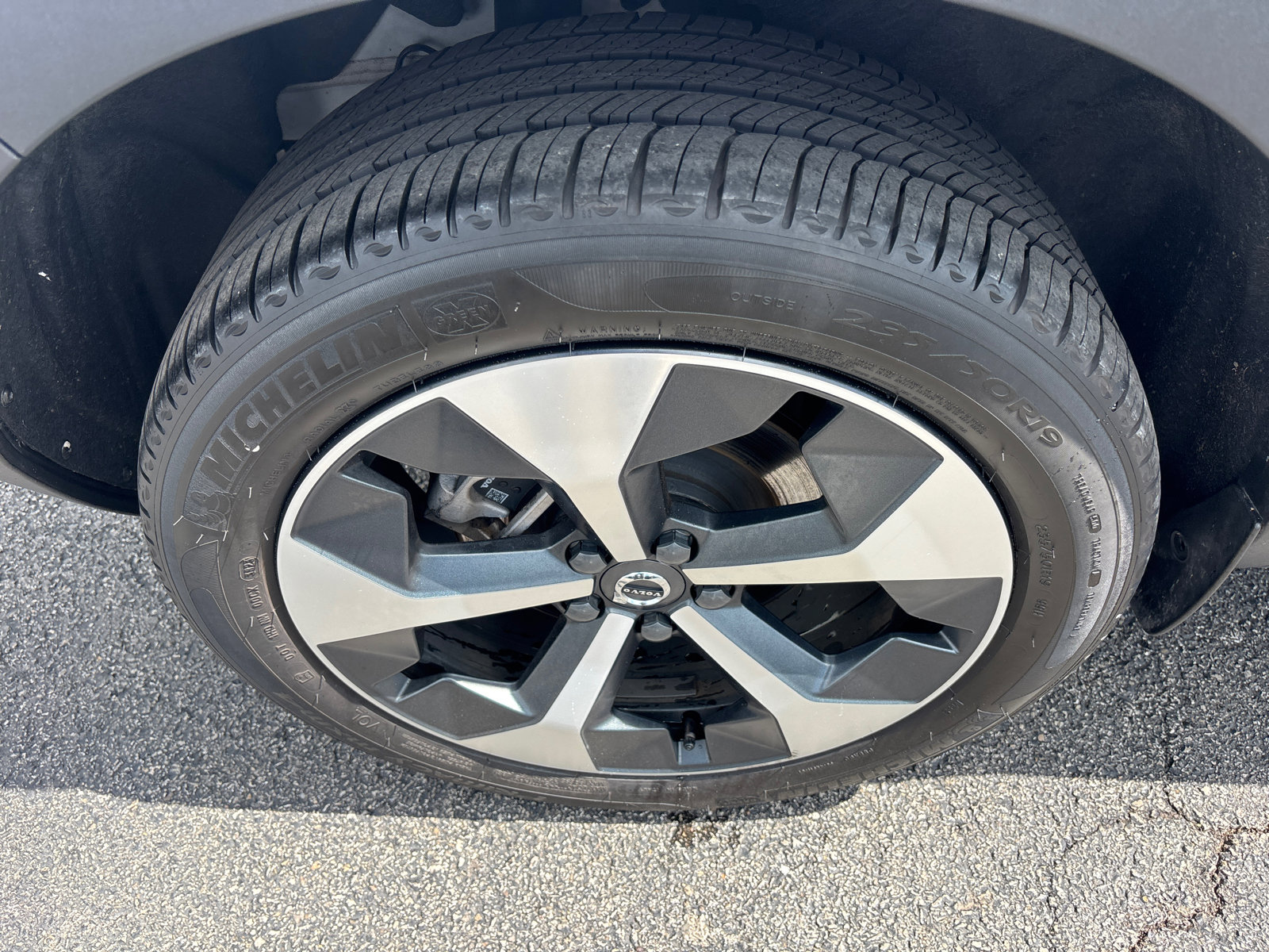 2024 Volvo Xc40 B5 Plus