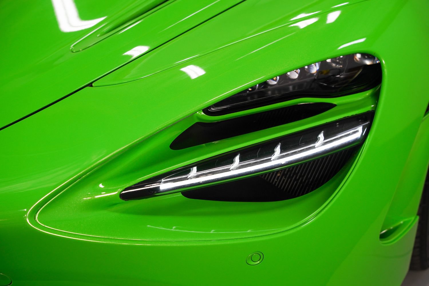Used 2024 McLaren 750S Spider photo 13