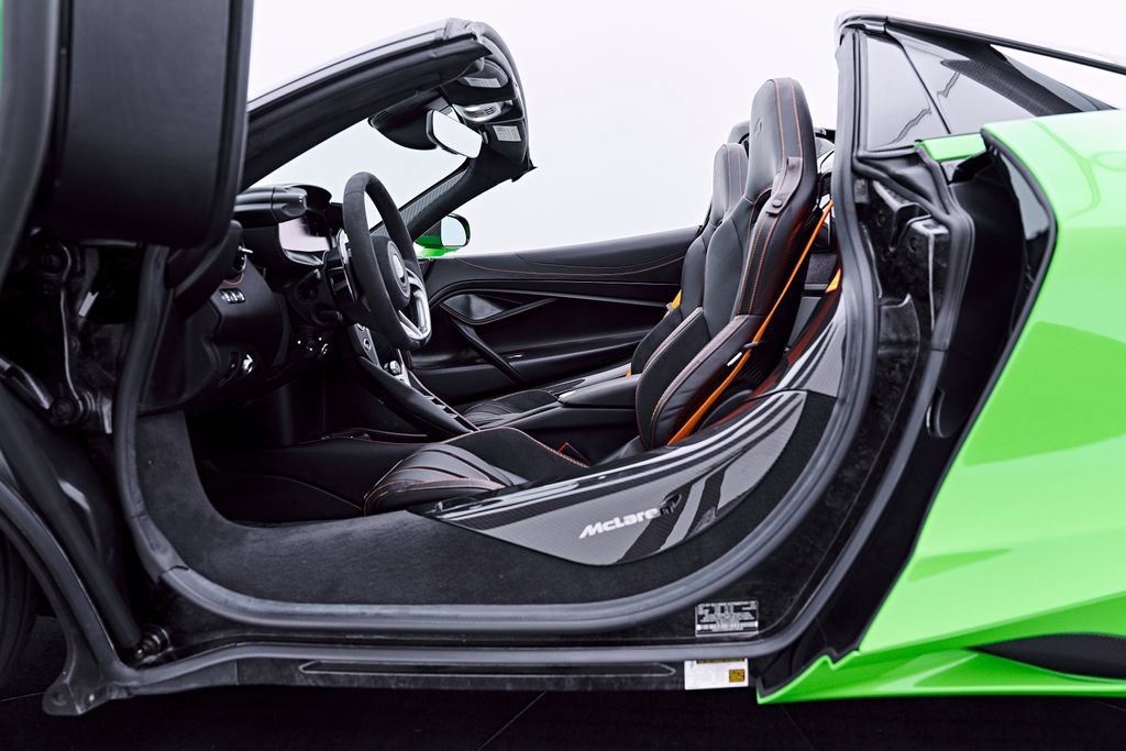 Used 2025 McLaren 750S Spider photo 60