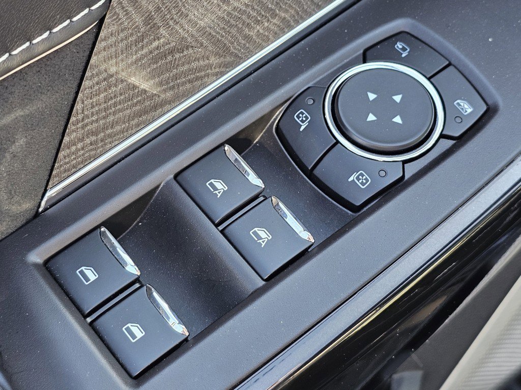 2024 Ford F150 Lightning Platinum