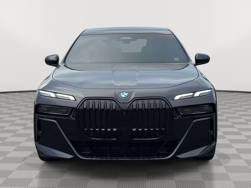 2023 BMW 760i xDrive