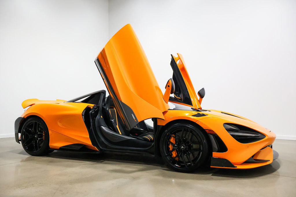 Used 2022 McLaren 765LT photo 68