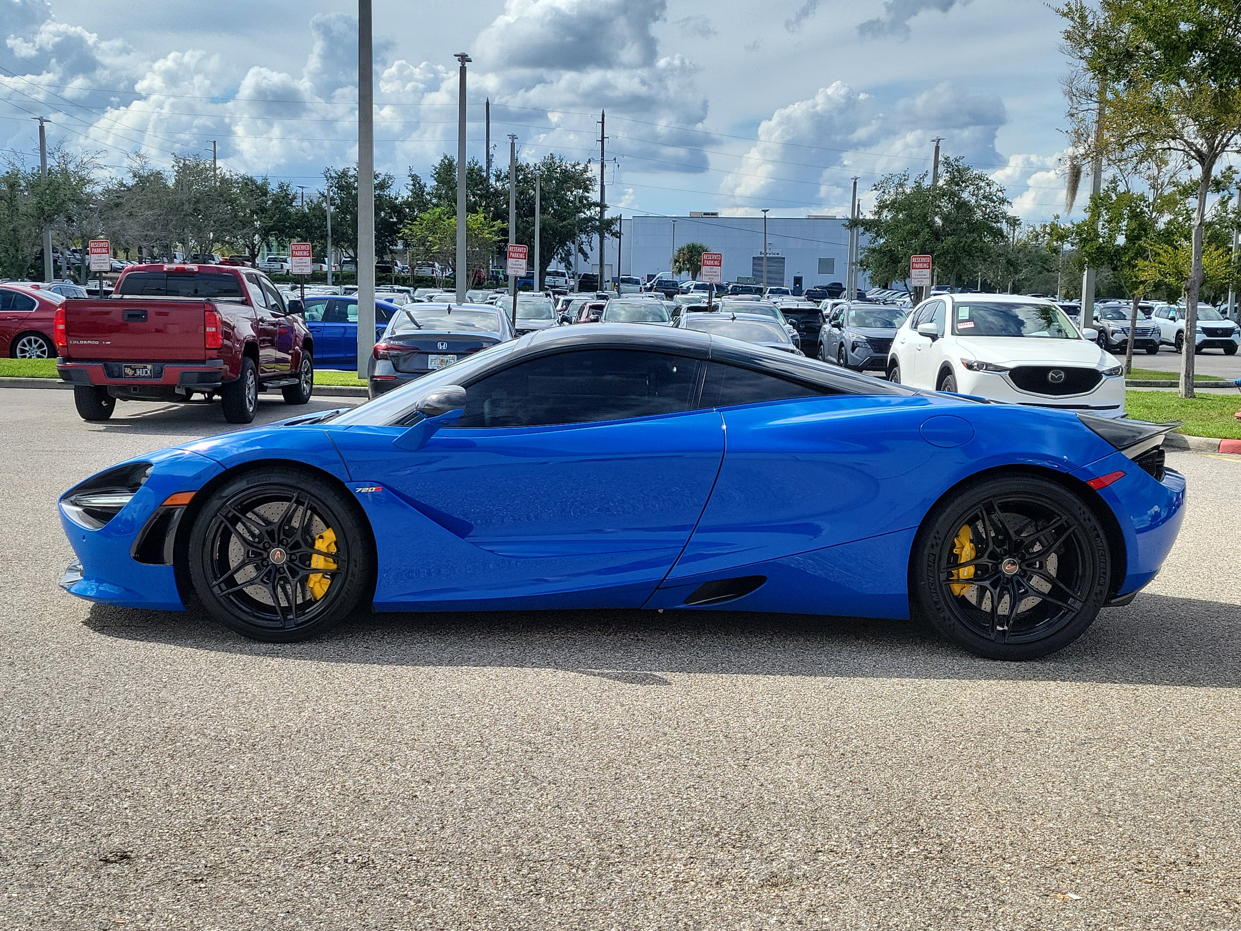 Used 2018 McLaren 720S Luxury photo 11
