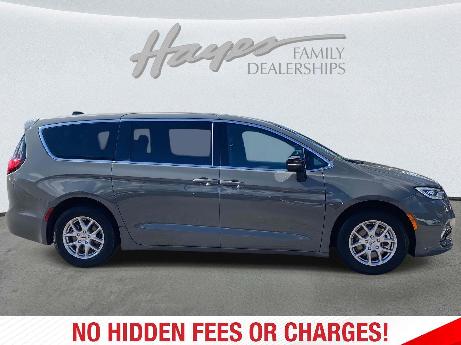 2025 Chrysler Pacifica Select