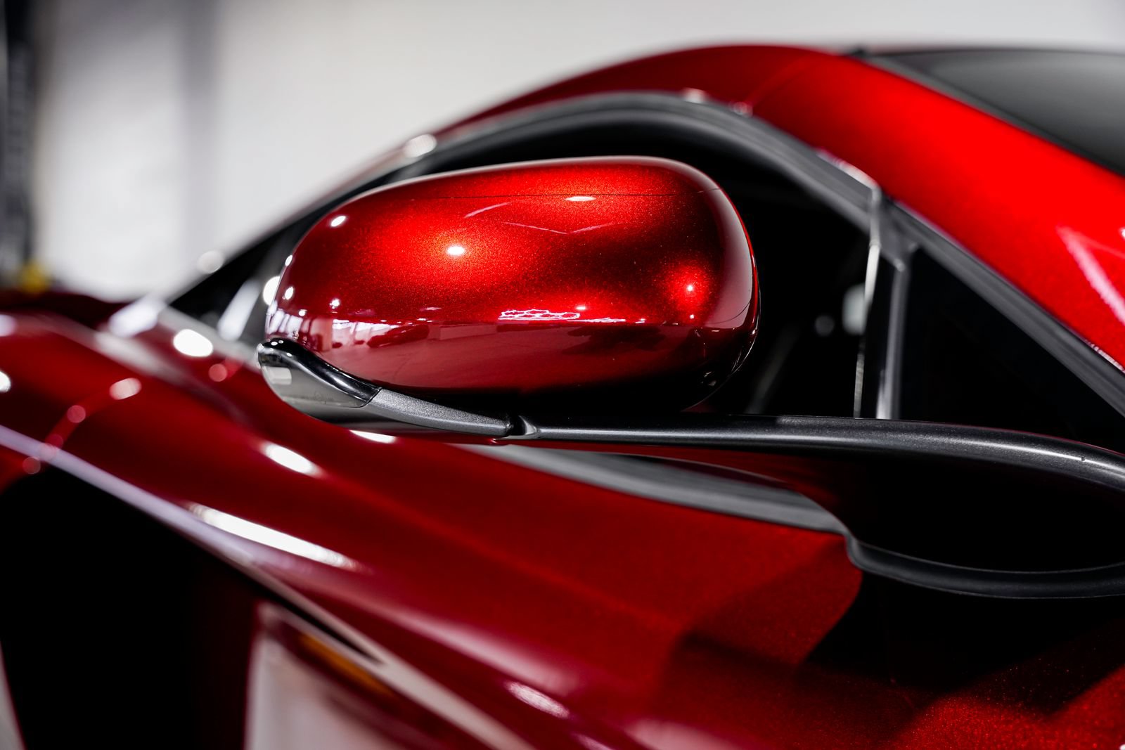 Used 2016 McLaren 675LT Coupe photo 33