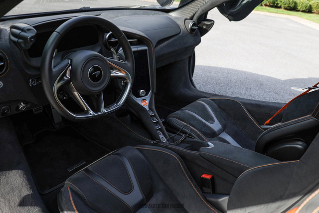 Used 2025 McLaren 750S photo 43