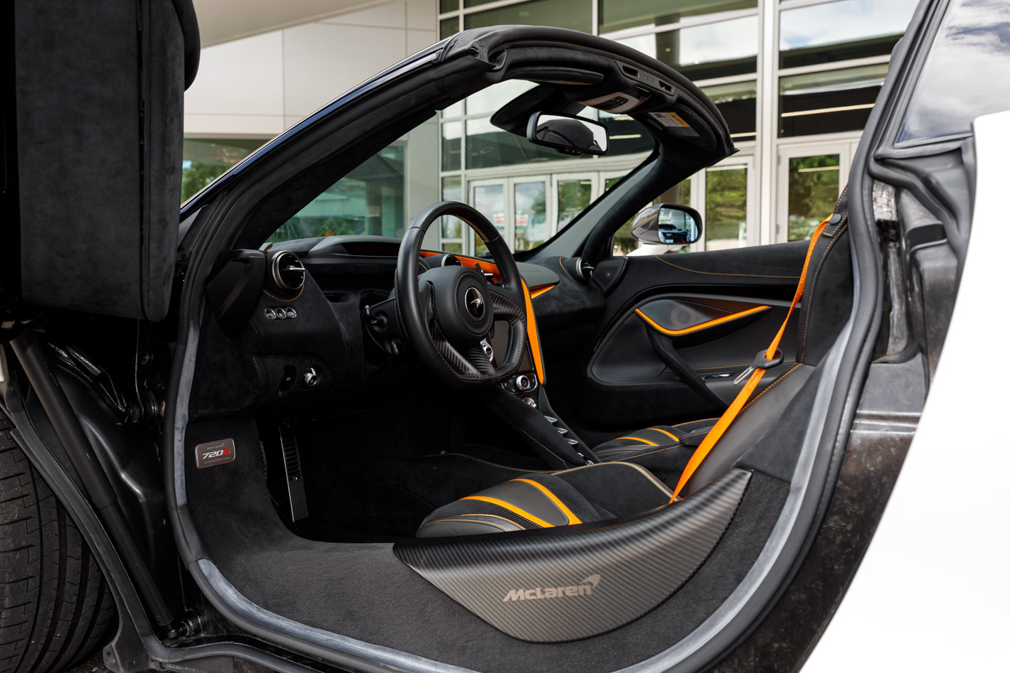 Used 2020 McLaren 720S Performance photo 29