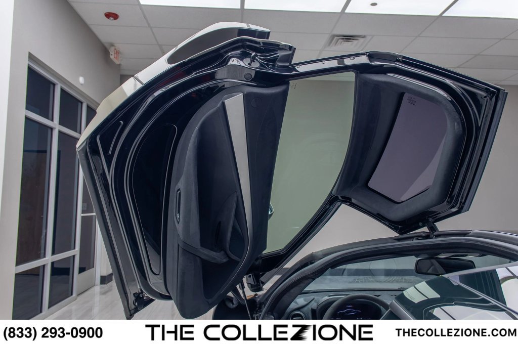 Used 2018 McLaren 720S photo 43