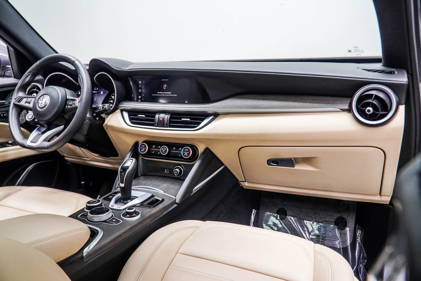 2023 Alfa Romeo Stelvio Ti Lusso