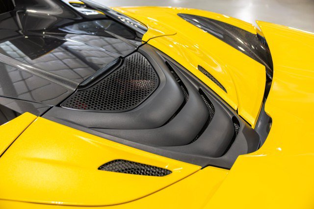 Used 2021 McLaren 720S Performance photo 20