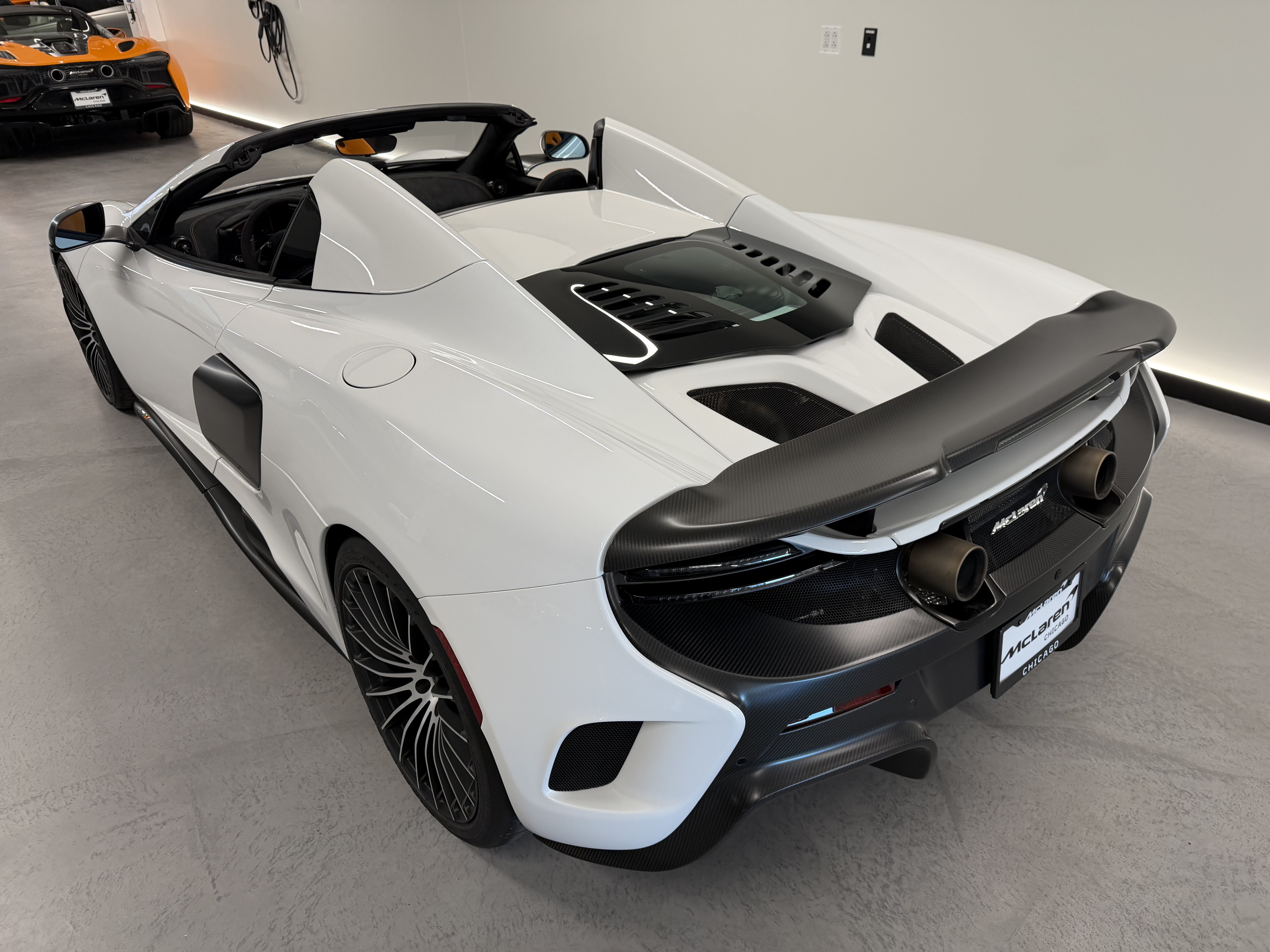 Used 2016 McLaren 675LT Spider 2