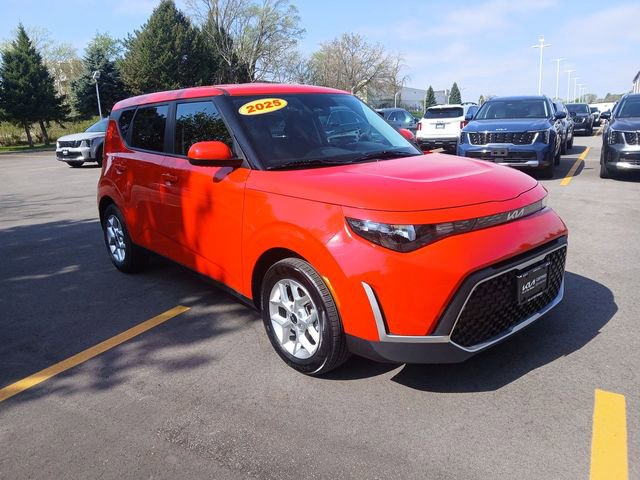 Certified 2025 Kia Soul LX w/ LX Technology Package