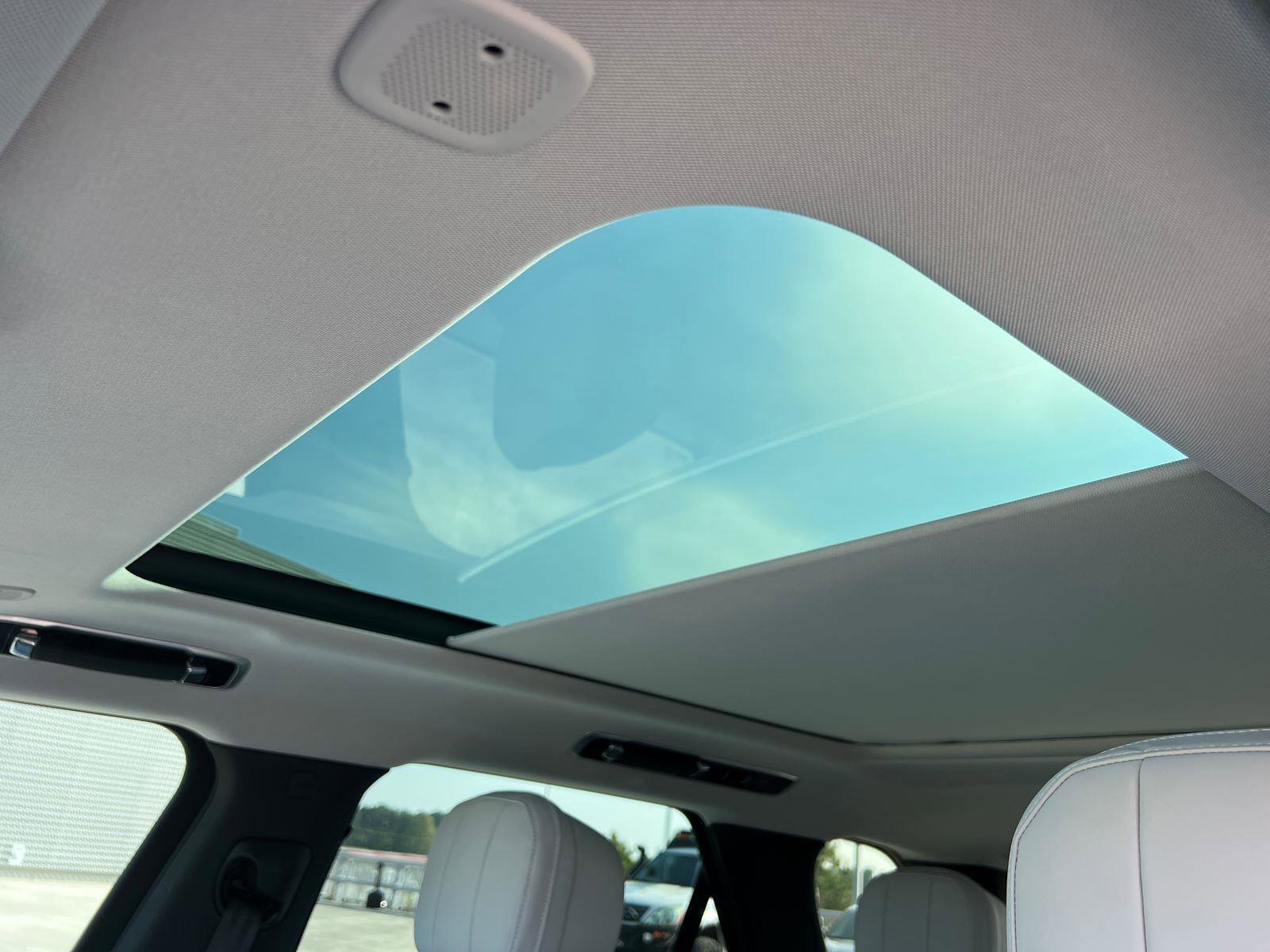 2024 Land Rover Range Rover Sport SE