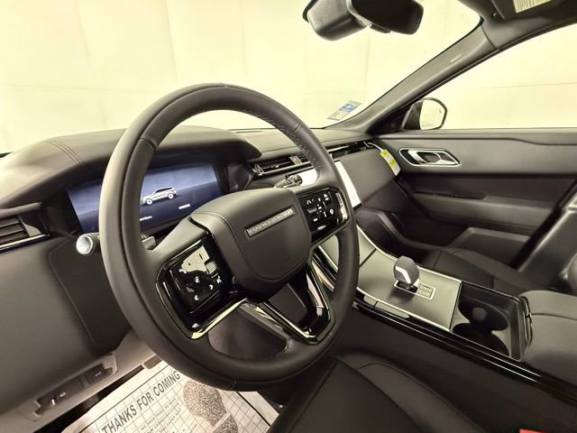 2026 Land Rover Range Rover Velar Dynamic SE