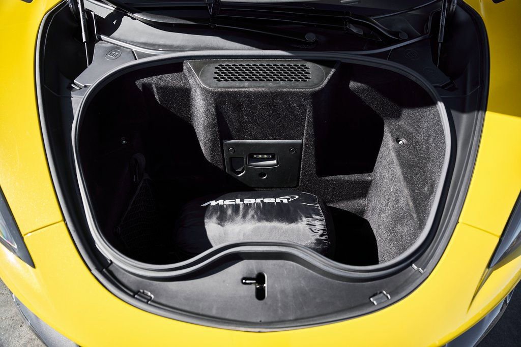 Used 2019 McLaren 600LT photo 16