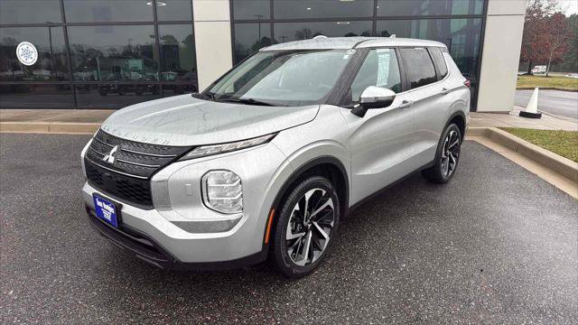 2022 Mitsubishi Outlander ES