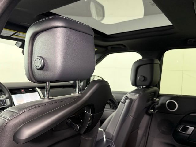 2026 Land Rover Discovery S