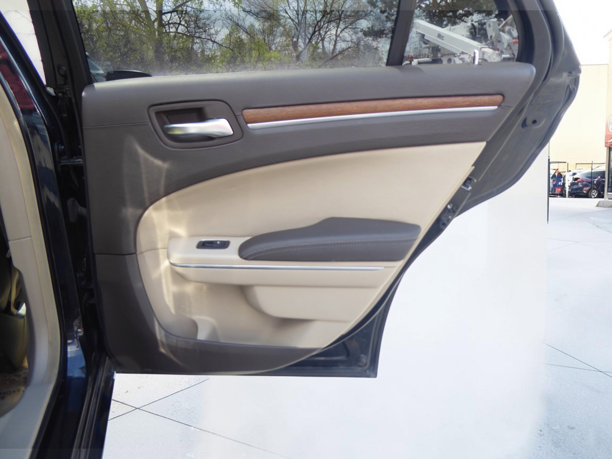 2013 Chrysler 300 C Luxury Series