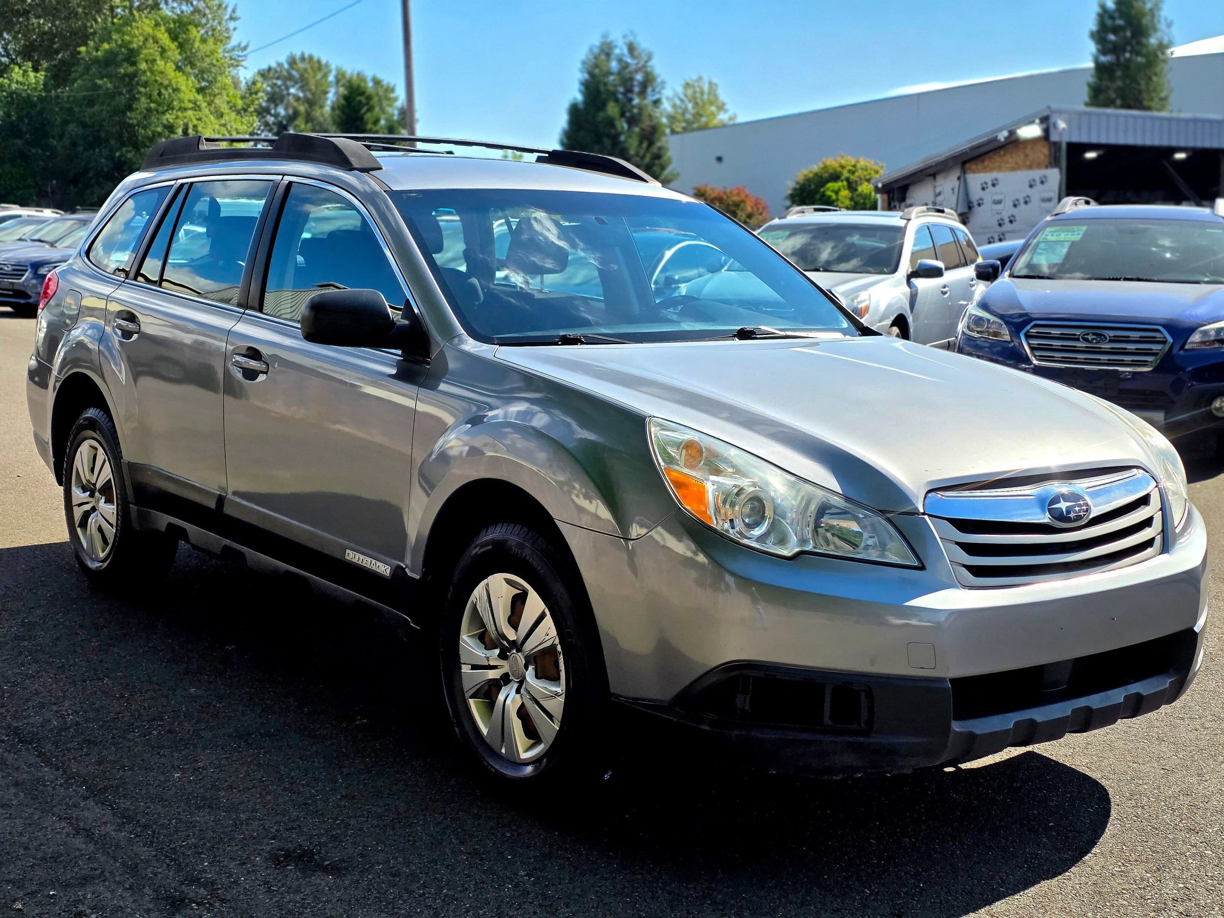 Used 2010 Subaru Outback 2.5i