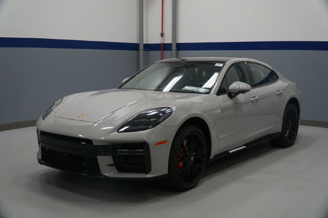 New 2026 Porsche Panamera GTS