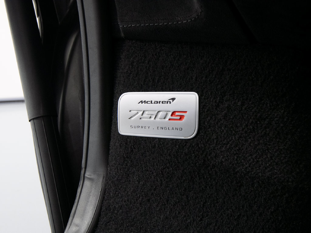 Used 2024 McLaren 750S Spider photo 25