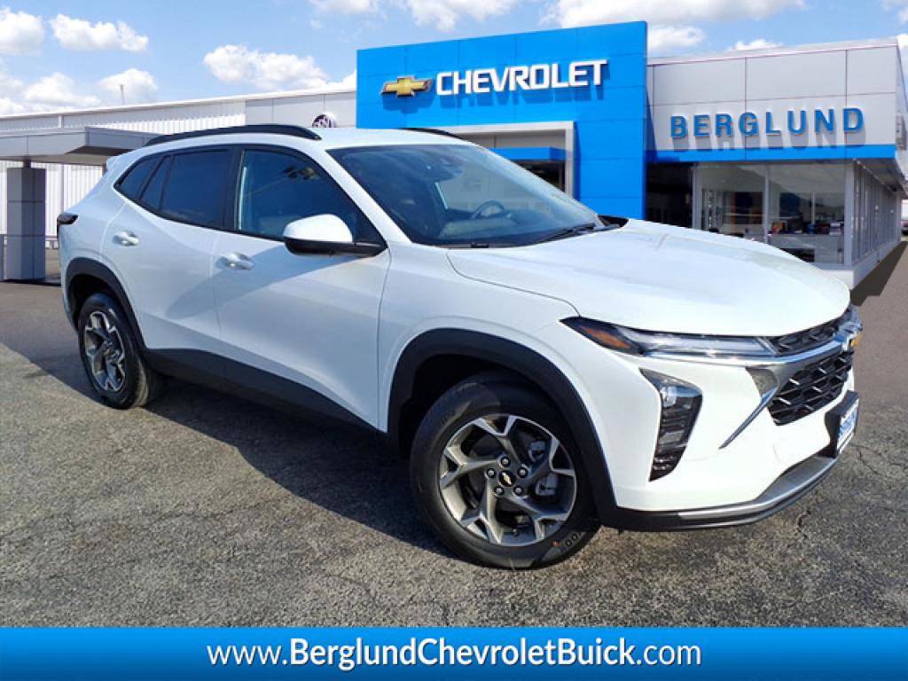 New 2026 Chevrolet Trax LT w/ Driver Confidence Package