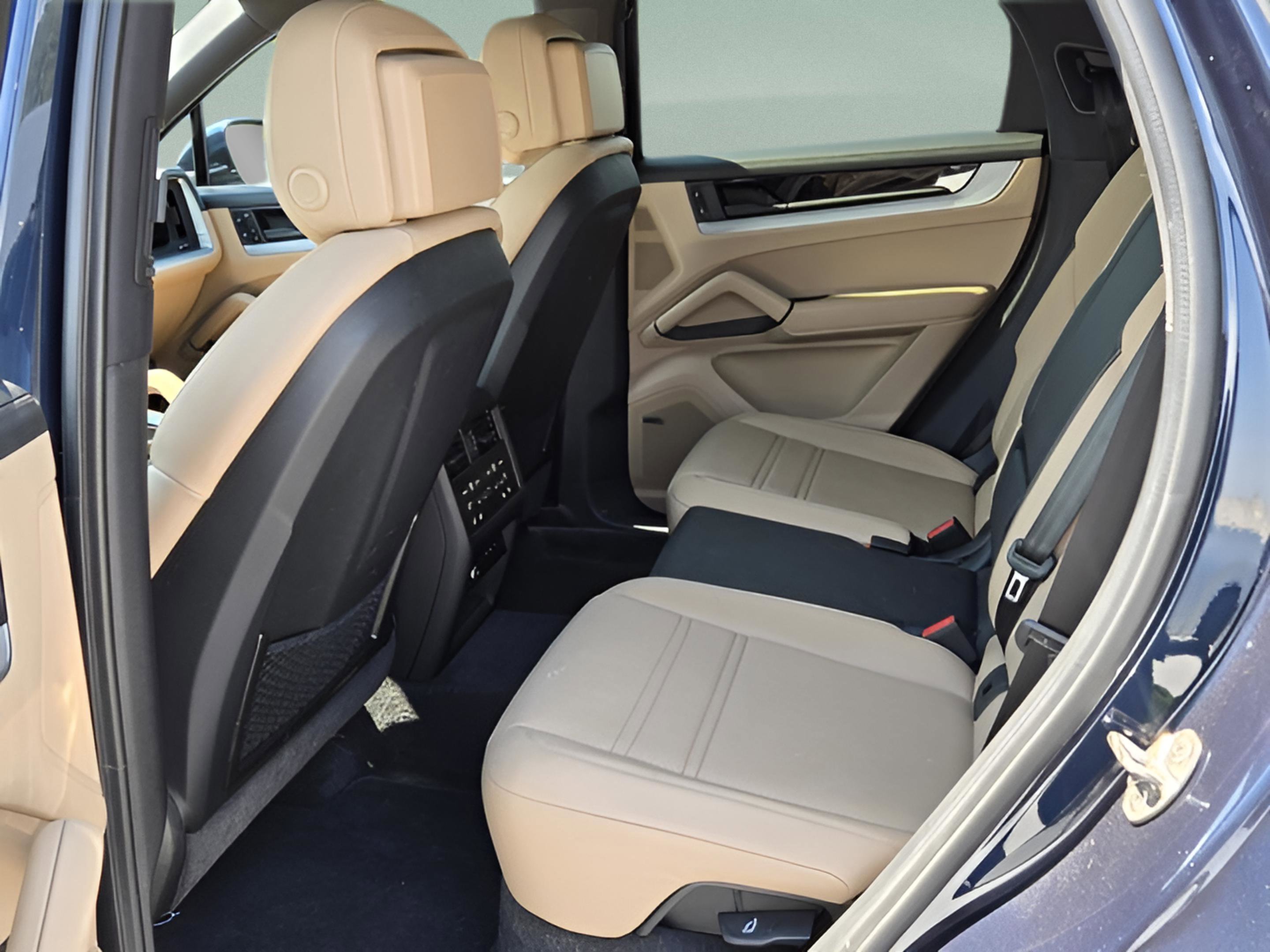 2025 Porsche Cayenne Coupe