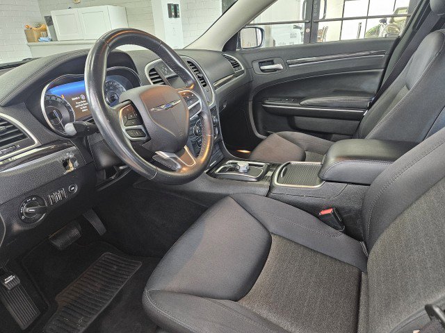 2019 Chrysler 300 Touring