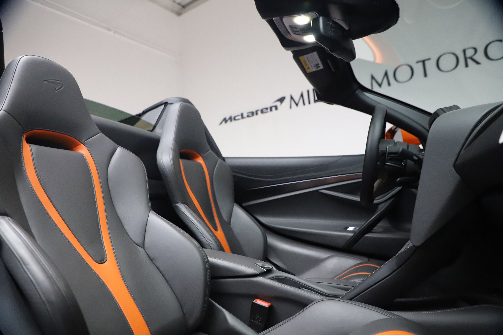 Used 2020 McLaren 720S Spider photo 39
