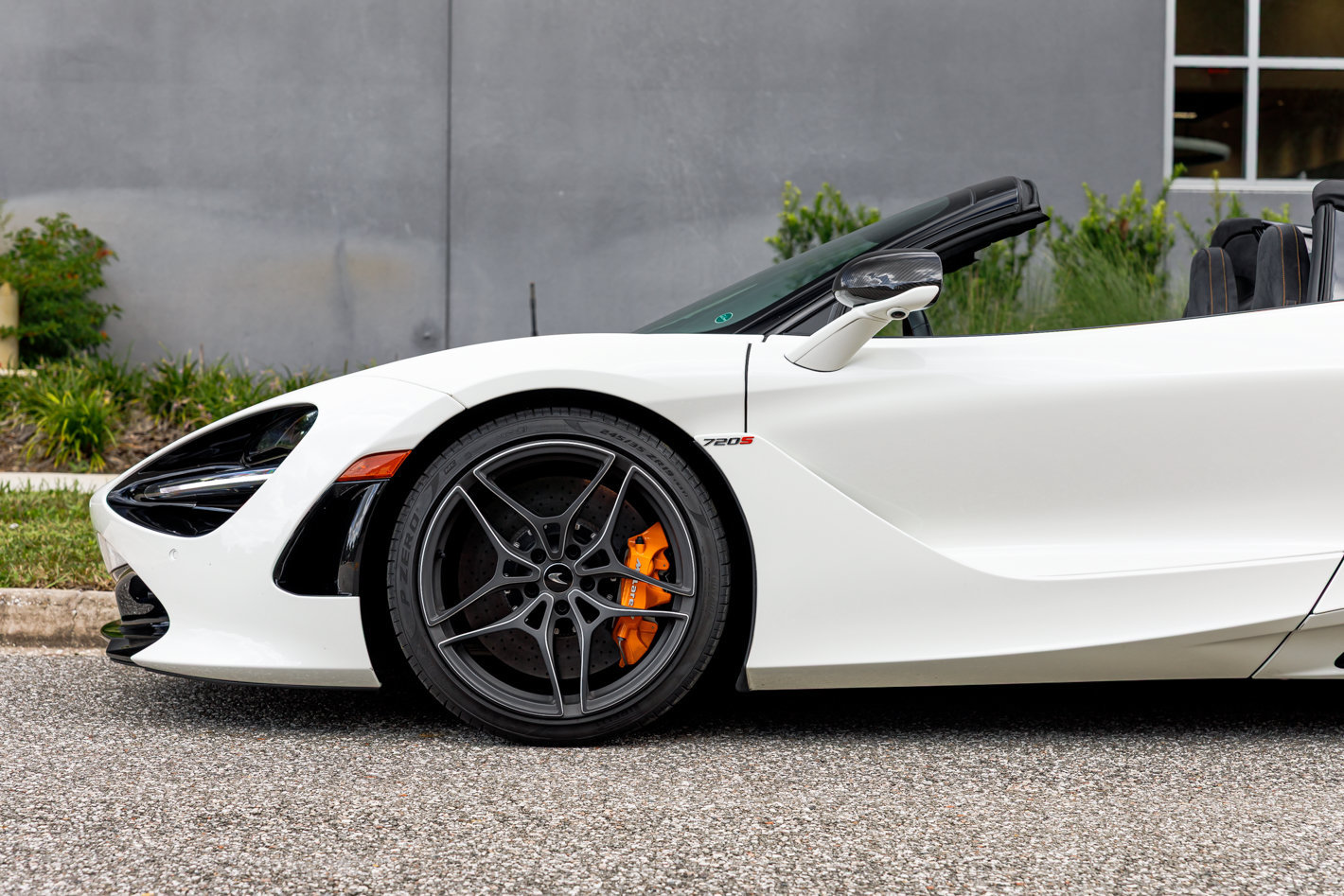 Used 2020 McLaren 720S Performance photo 25