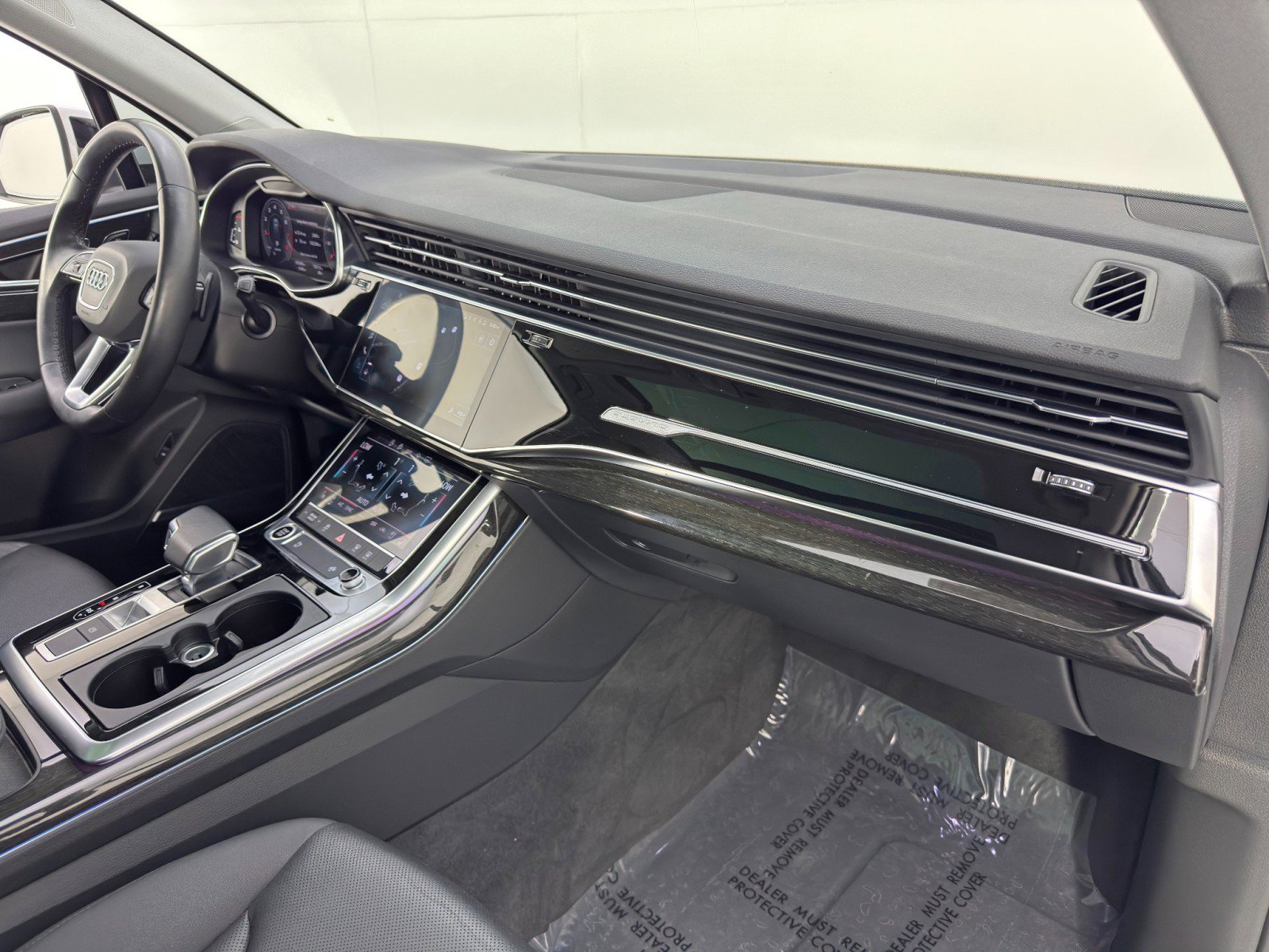 2022 Audi Q7 Premium Plus