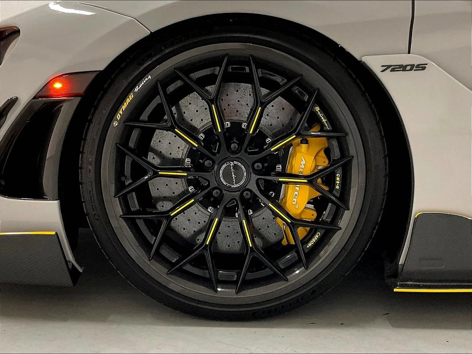 Used 2019 McLaren 720S Performance photo 34