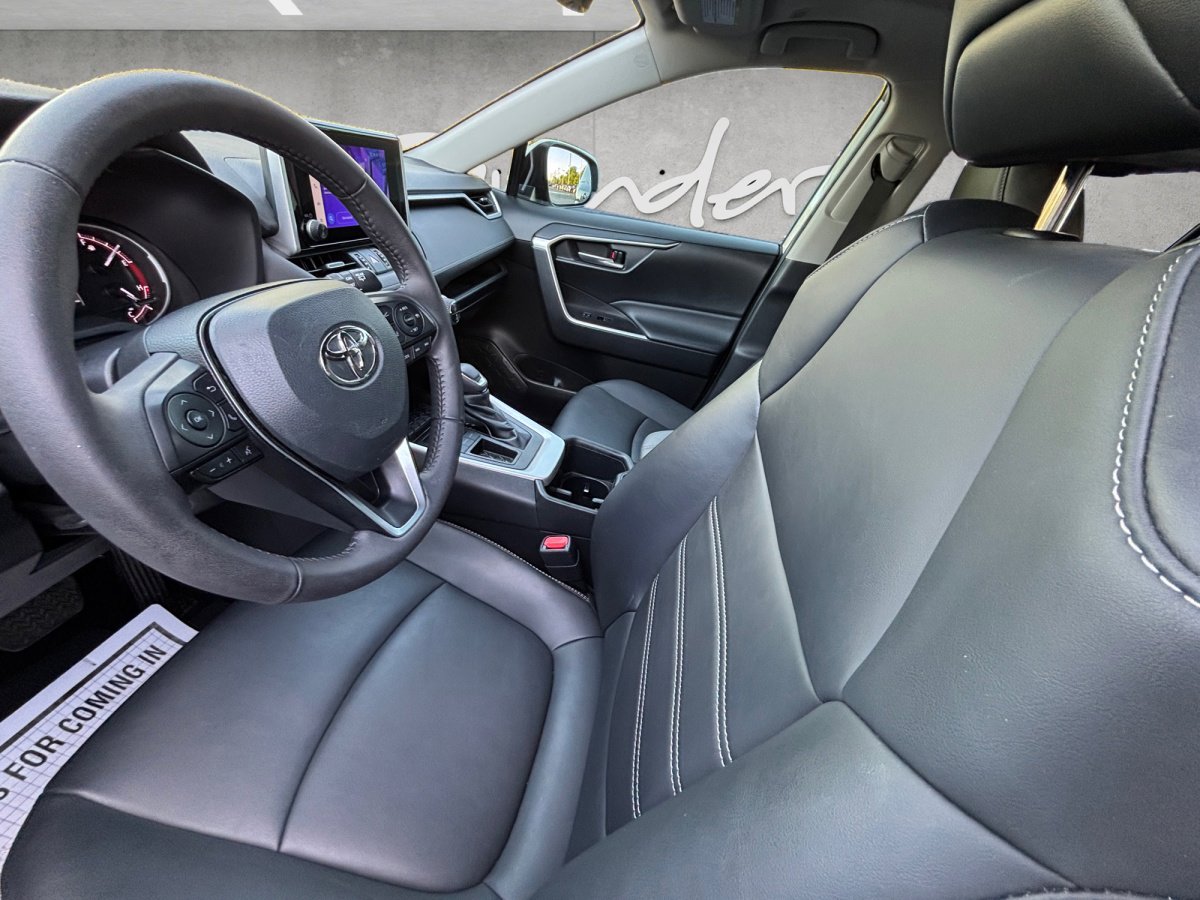 2023 Toyota RAV4 XLE Premium