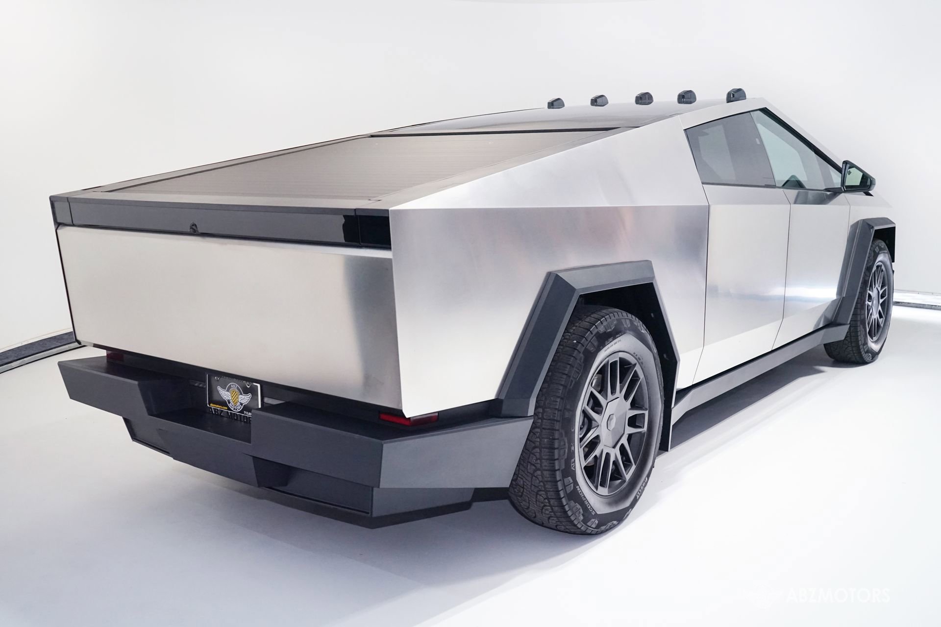 2024 Tesla Cybertruck Cyberbeast