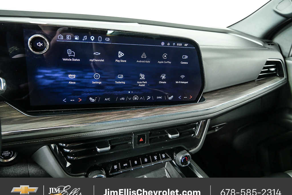 2025 Chevrolet Suburban LT