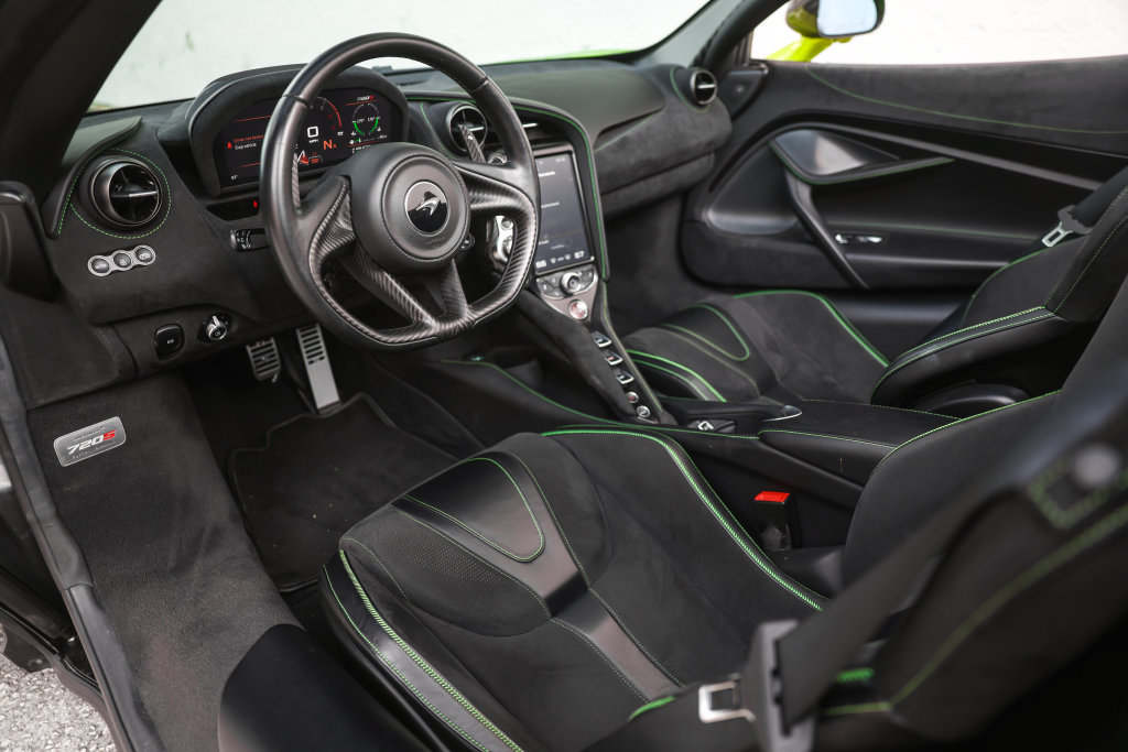 Used 2022 McLaren 720S Performance photo 24