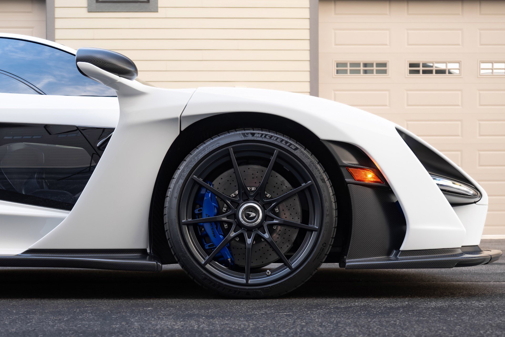 Used 2019 McLaren Senna photo 62