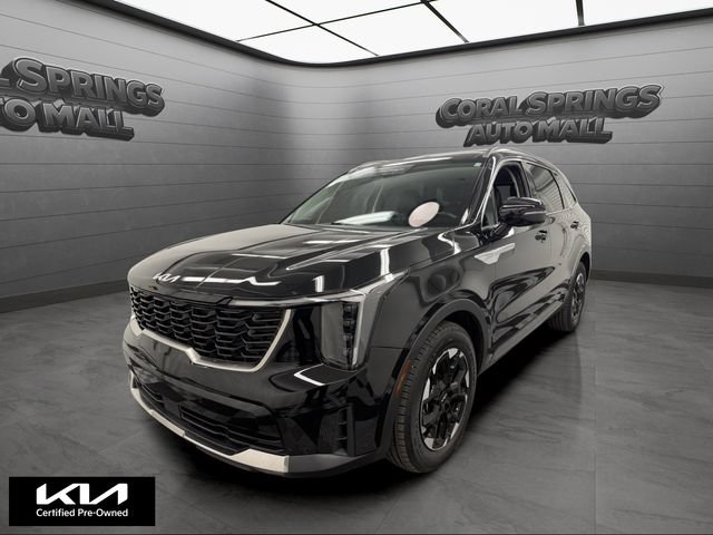 Certified 2025 Kia Sorento S w/ Panoramic Sunroof Package