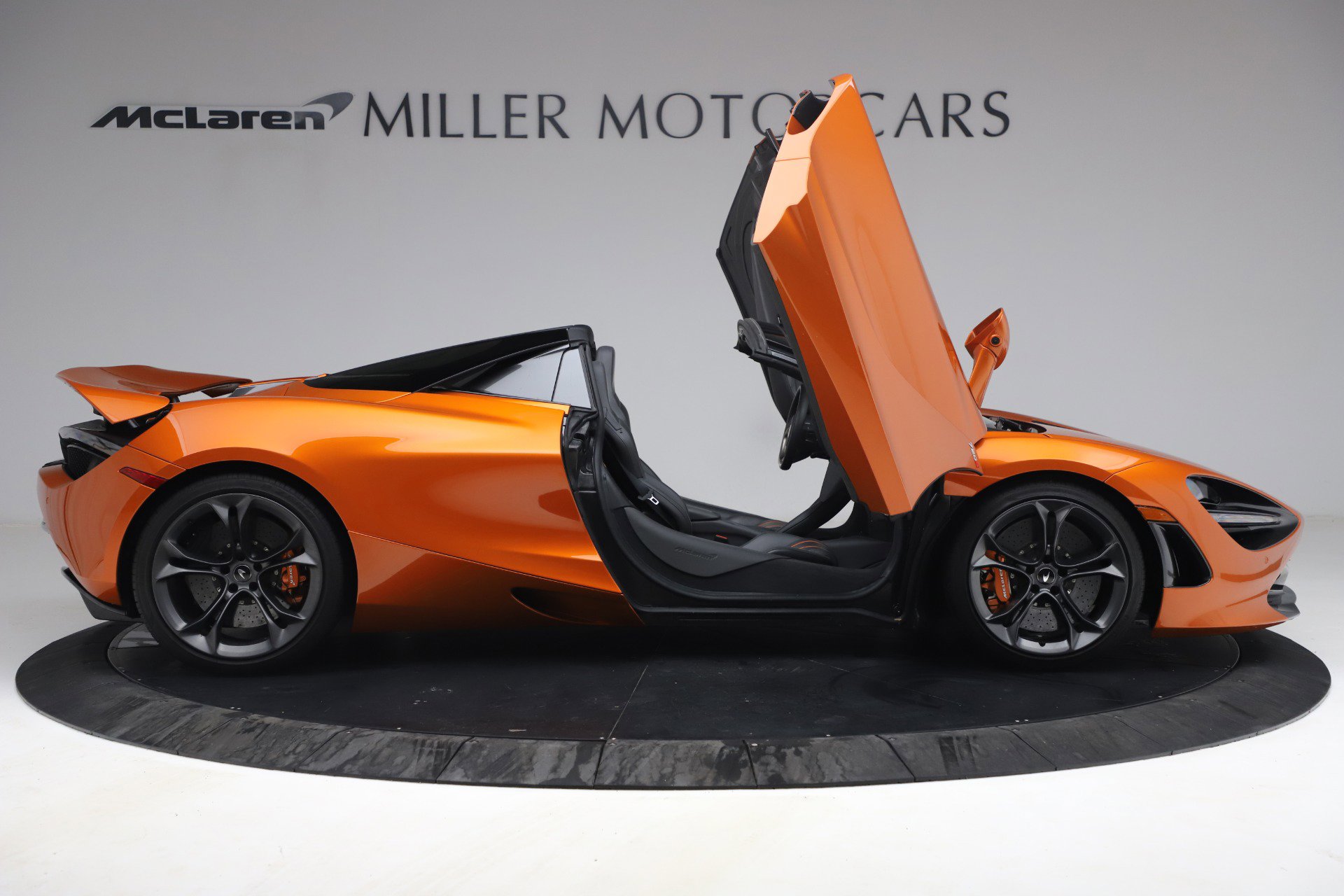 Used 2020 McLaren 720S Spider photo 21