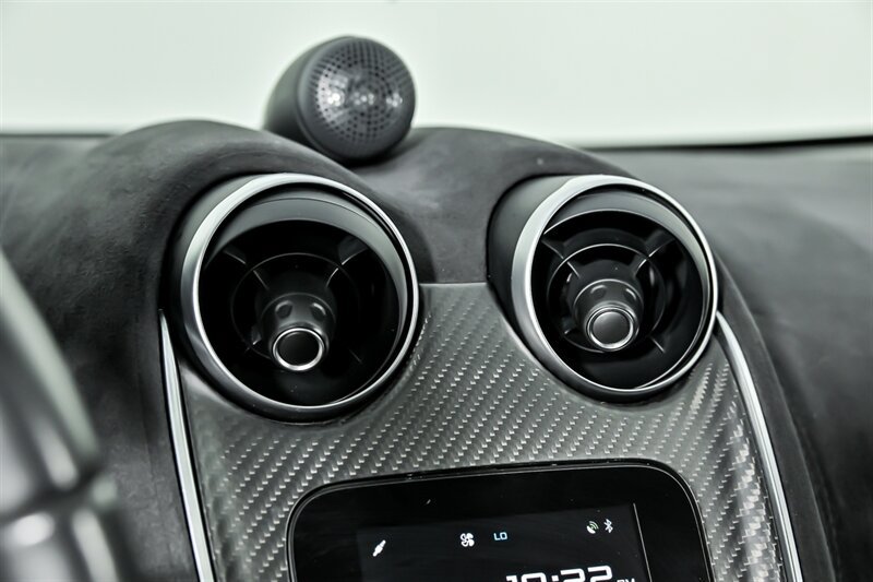 Used 2020 McLaren 600LT Spider photo 31