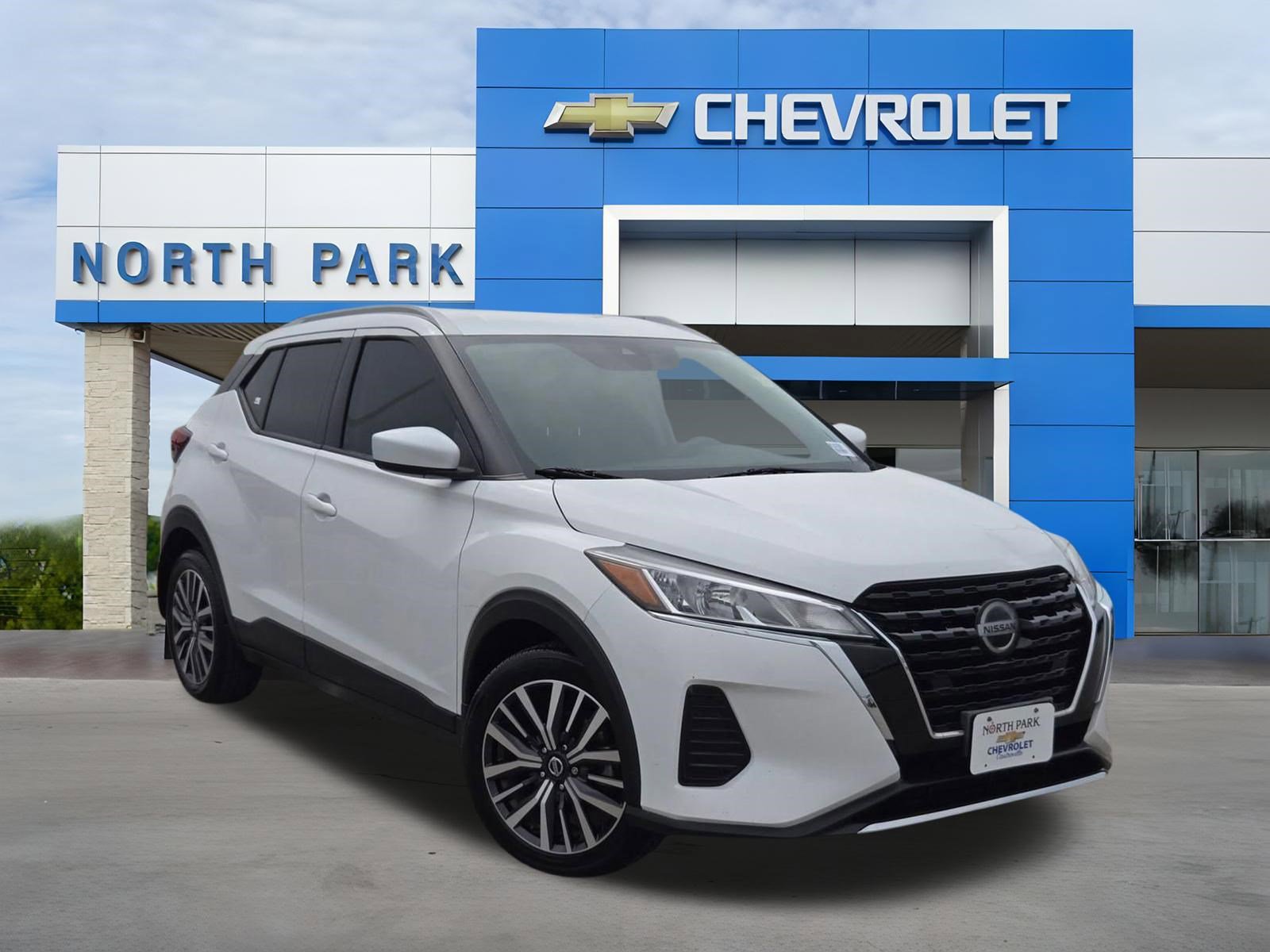 Used 2021 Nissan Kicks SV