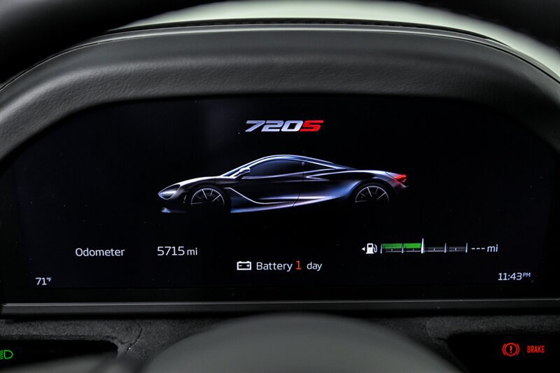 Used 2019 McLaren 720S photo 24