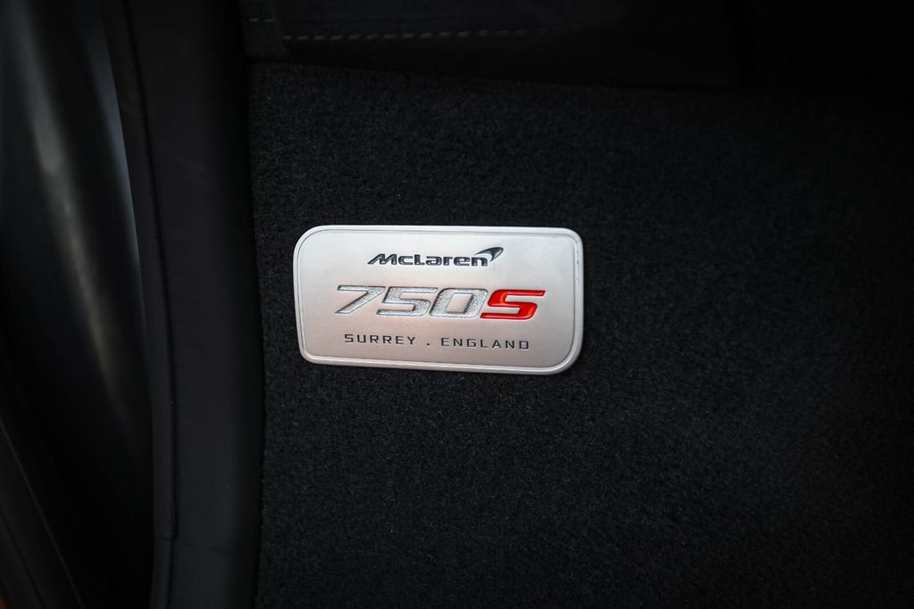 Used 2027 McLaren 750S Spider photo 46