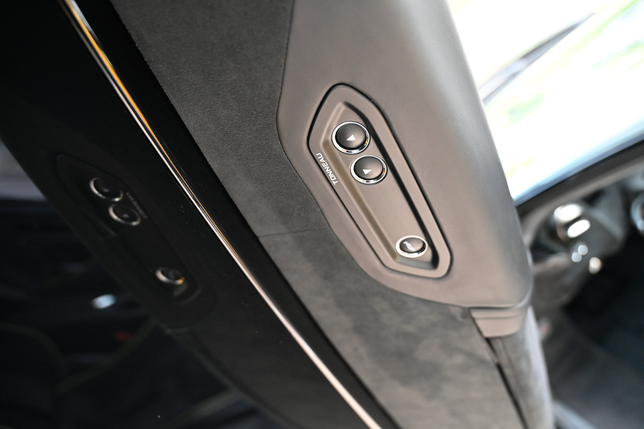 Used 2020 McLaren 720S Performance photo 11