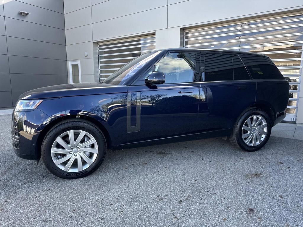 2023 Land Rover Range Rover SE